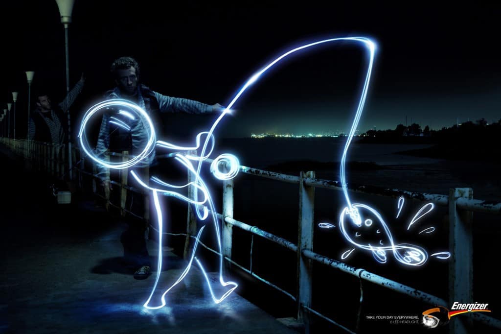 Lampe Frontale LED Energizer Vision Ultra - 360 Lumens, Résistante à L'Eau, Piles Incluses - Idéale Randonnée, Camping